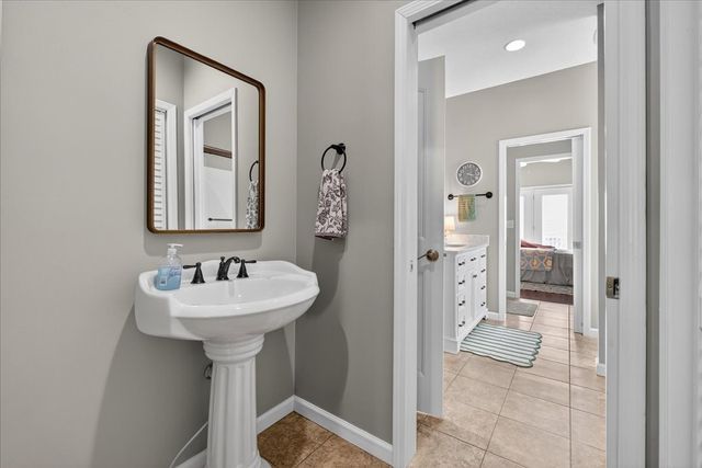 1250 Ed Seay Gregory Ln, Hartsville, TN 37074