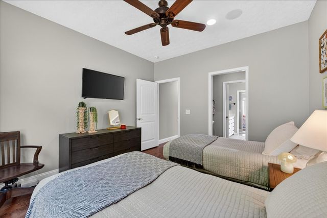 1250 Ed Seay Gregory Ln, Hartsville, TN 37074