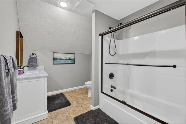 1250 Ed Seay Gregory Ln, Hartsville, TN 37074