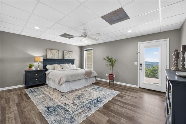 1250 Ed Seay Gregory Ln, Hartsville, TN 37074