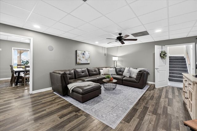 1250 Ed Seay Gregory Ln, Hartsville, TN 37074