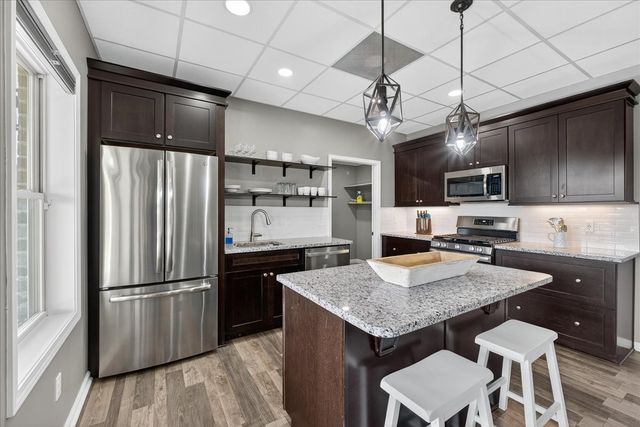 1250 Ed Seay Gregory Ln, Hartsville, TN 37074