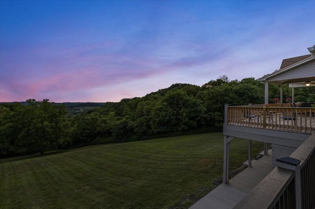 1250 Ed Seay Gregory Ln, Hartsville, TN 37074