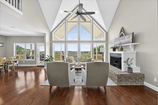 1250 Ed Seay Gregory Ln, Hartsville, TN 37074