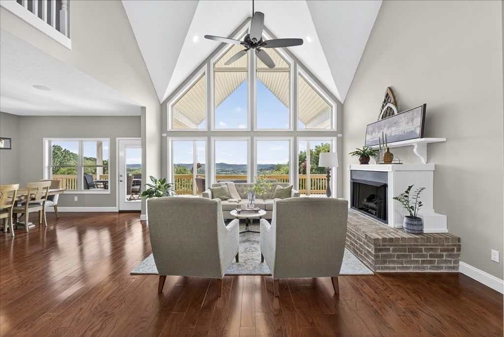 1250 Ed Seay Gregory Ln, Hartsville, TN 37074