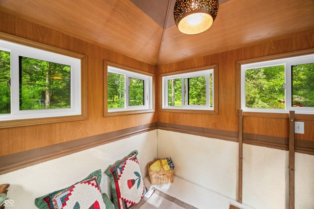 972 Helmsburg Road, Nashville, IN 47448