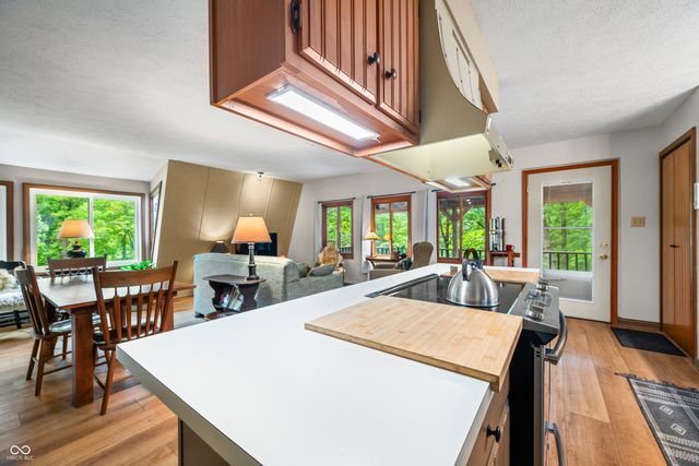 972 Helmsburg Road, Nashville, IN 47448