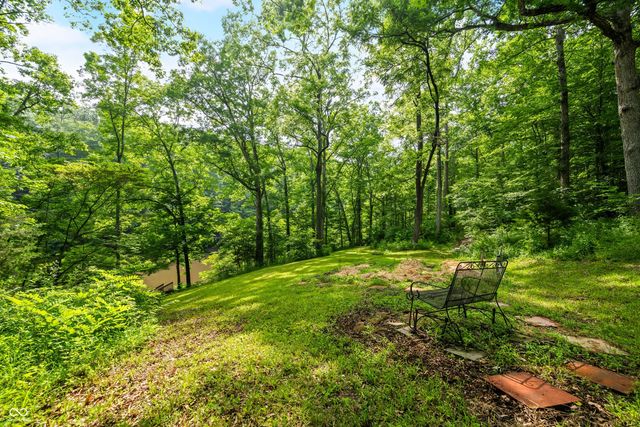 972 Helmsburg Road, Nashville, IN 47448