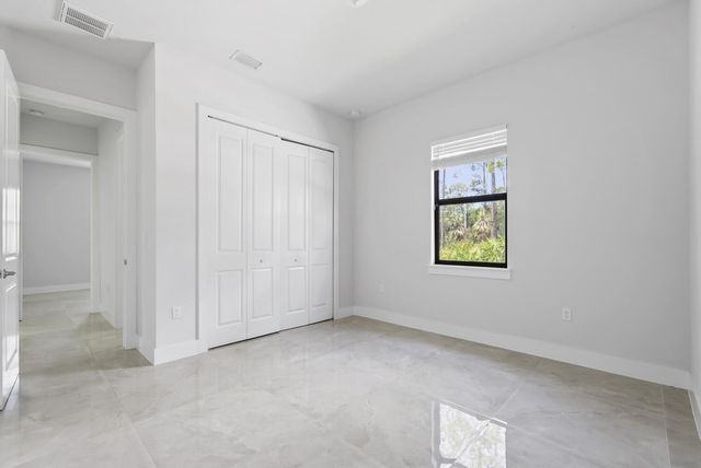 1412 22nd Avenue NE, Naples, FL 34120