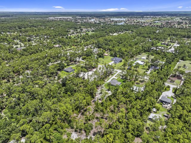 1412 22nd Avenue NE, Naples, FL 34120
