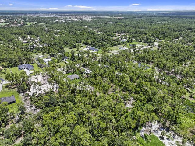 1412 22nd Avenue NE, Naples, FL 34120