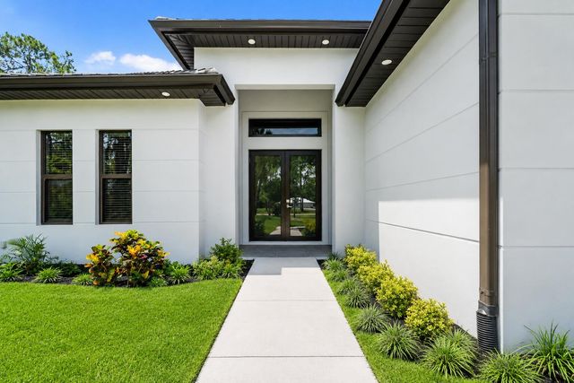 1412 22nd Avenue NE, Naples, FL 34120