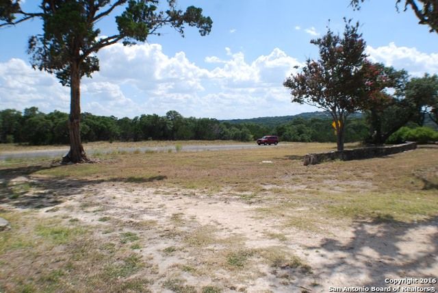 5983 State Highway 16 S Unit B, Bandera, TX 78003