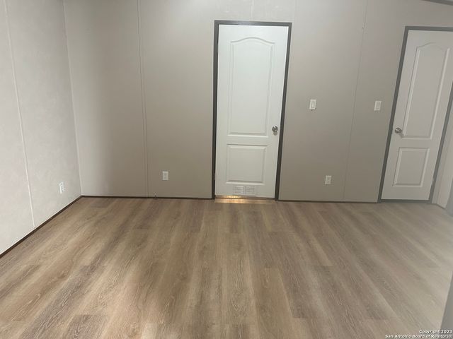 5983 State Highway 16 S Unit B, Bandera, TX 78003