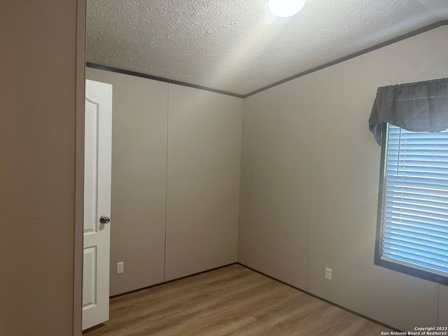 5983 State Highway 16 S Unit B, Bandera, TX 78003