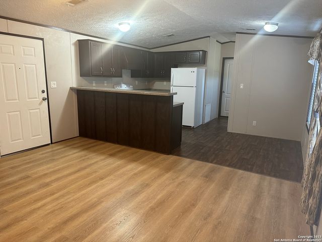5983 State Highway 16 S Unit B, Bandera, TX 78003