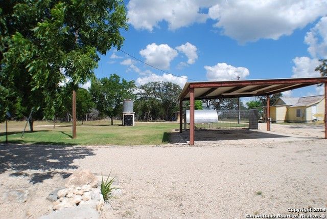 5983 State Highway 16 S Unit B, Bandera, TX 78003