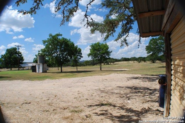 5983 State Highway 16 S Unit B, Bandera, TX 78003