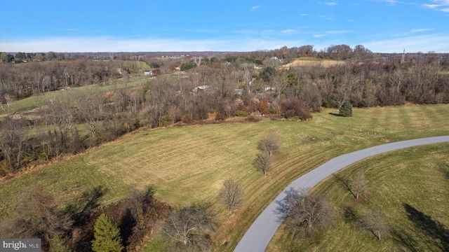 1335 CAROLANNES WAY, West Chester, PA 19382