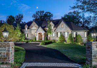 1335 CAROLANNES WAY, West Chester, PA 19382