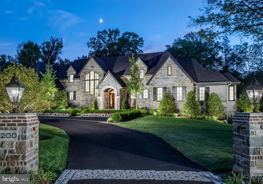 1335 CAROLANNES WAY, West Chester, PA 19382