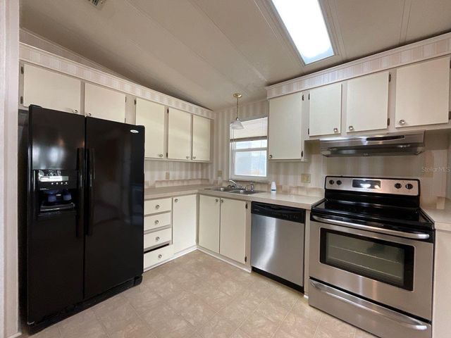 3208 PEBBLE BEND DRIVE, Lakeland, FL 33810