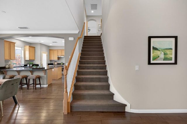 8073 Lido Isle Ln, Sacramento, CA 95831