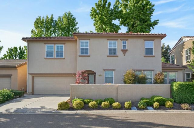 8073 Lido Isle Ln, Sacramento, CA 95831