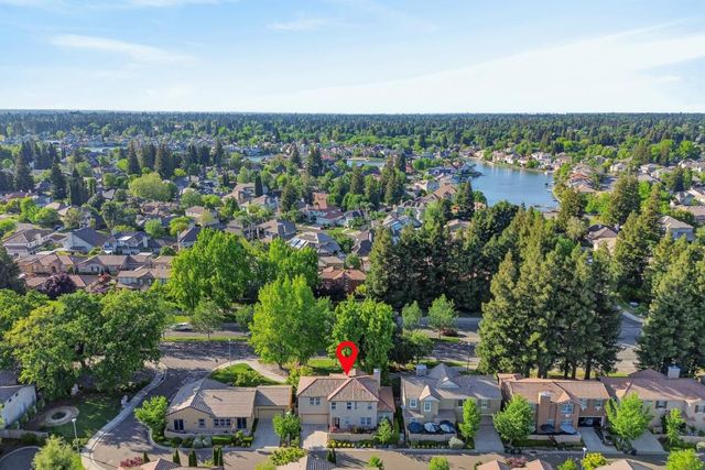 8073 Lido Isle Ln, Sacramento, CA 95831