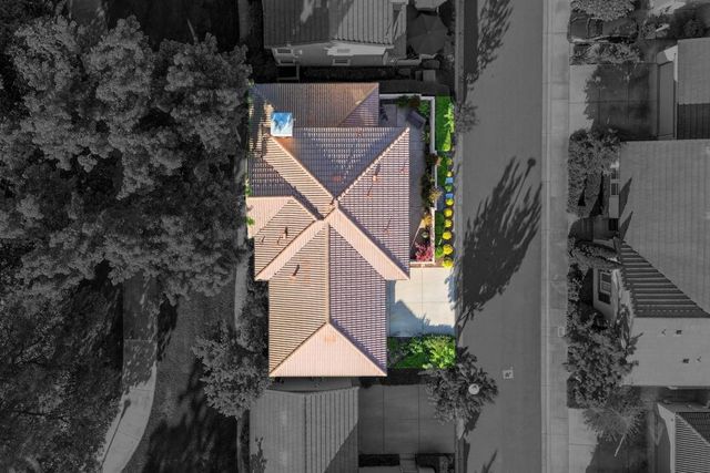 8073 Lido Isle Ln, Sacramento, CA 95831