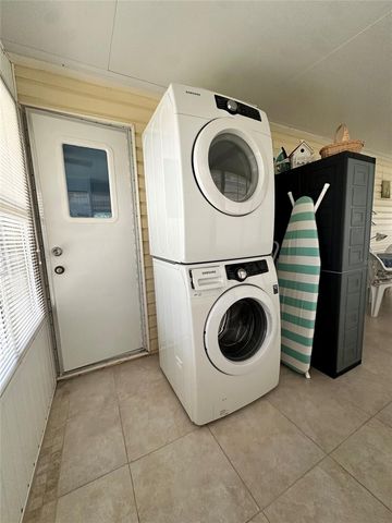 54 CROWN POINT DRIVE, Nokomis, FL 34275