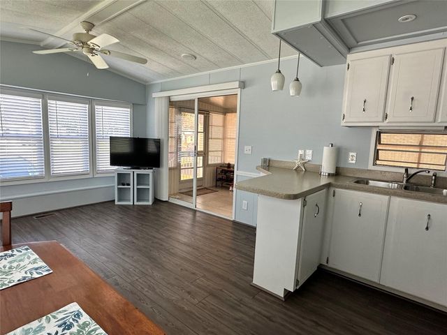 54 CROWN POINT DRIVE, Nokomis, FL 34275