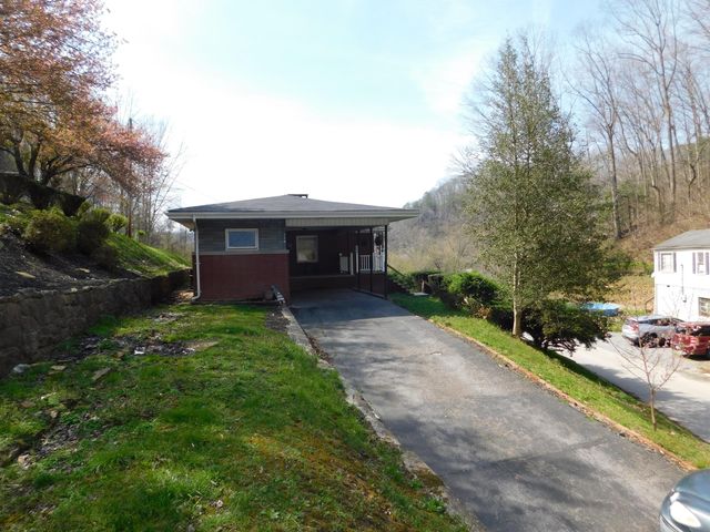 116 Wolf Hollow Road, Baxter, KY 40806