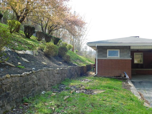 116 Wolf Hollow Road, Baxter, KY 40806