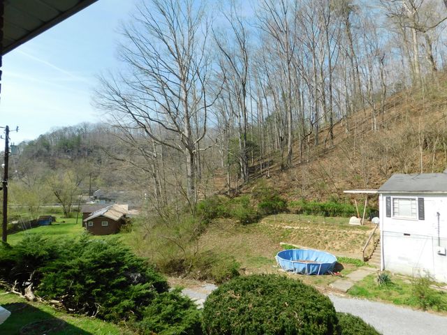 116 Wolf Hollow Road, Baxter, KY 40806