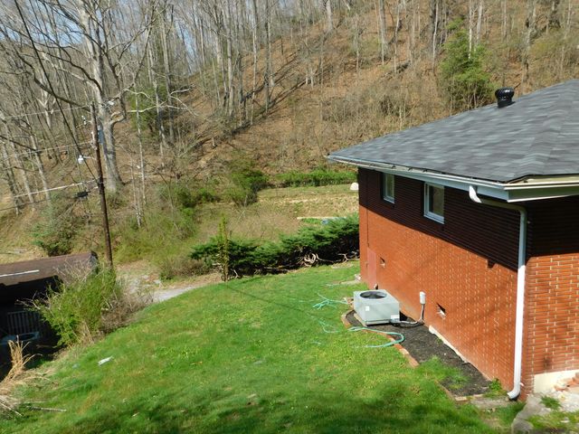 116 Wolf Hollow Road, Baxter, KY 40806