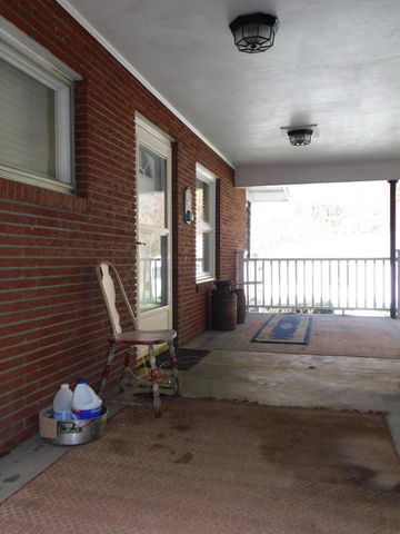 116 Wolf Hollow Road, Baxter, KY 40806