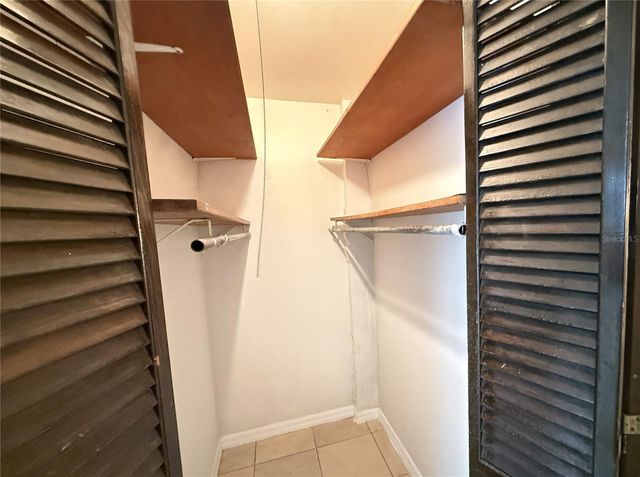 3022 W WALNUT STREET, Tampa, FL 33607