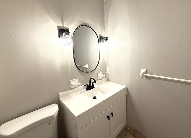 3022 W WALNUT STREET, Tampa, FL 33607