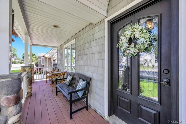 263 Charles Avenue, Massapequa Park, NY 11762