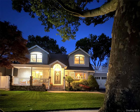 263 Charles Avenue, Massapequa Park, NY 11762