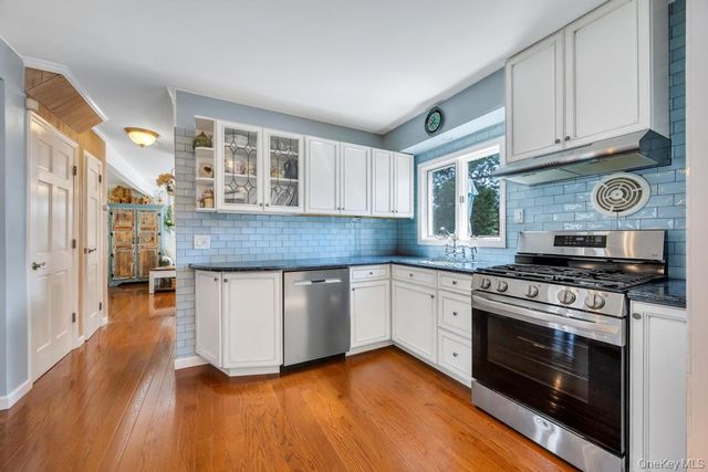 263 Charles Avenue, Massapequa Park, NY 11762
