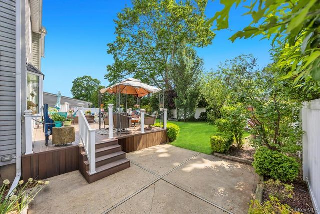 263 Charles Avenue, Massapequa Park, NY 11762