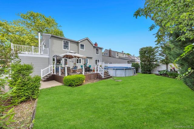 263 Charles Avenue, Massapequa Park, NY 11762