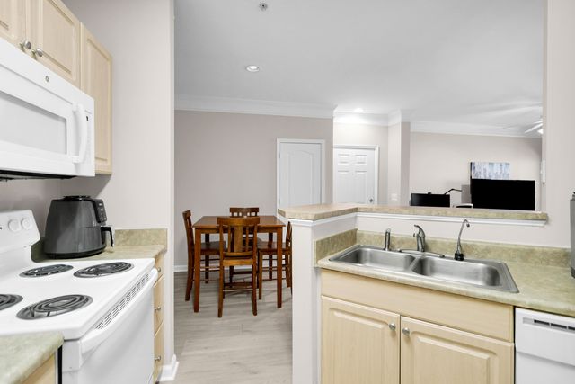 1300 Park West Boulevard 812, Mount Pleasant, SC 29466