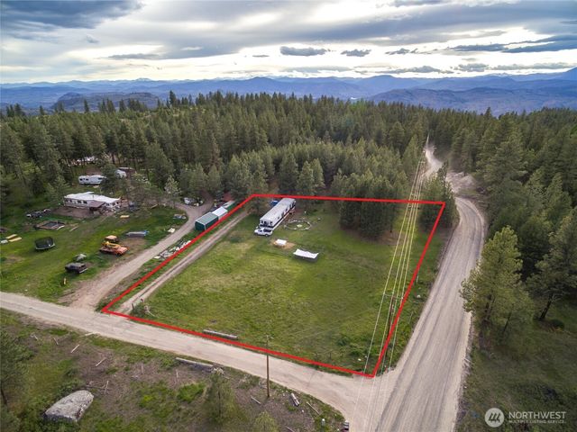 4 Cartwright Drive, Tonasket, WA 98855