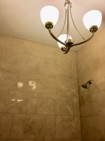 5433 Kiam Street B, Houston, TX 77007