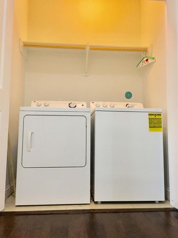 5433 Kiam Street B, Houston, TX 77007