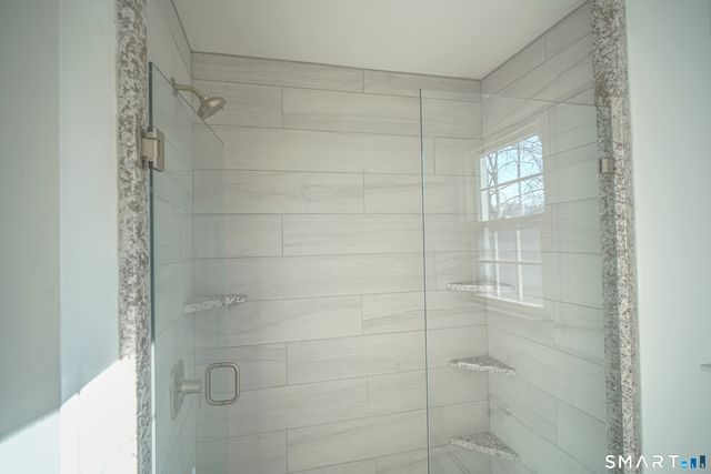 274 Pearl Lake Road, Waterbury, CT 06706