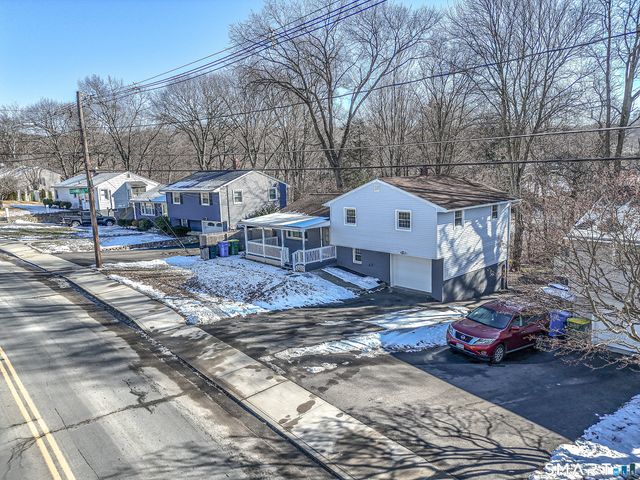 274 Pearl Lake Road, Waterbury, CT 06706